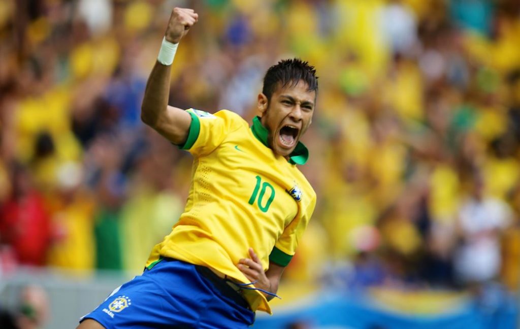 Los expertos en fútbol afirman que, una vez culminada la era Messi - Ronaldo, llegará la era Neymar.