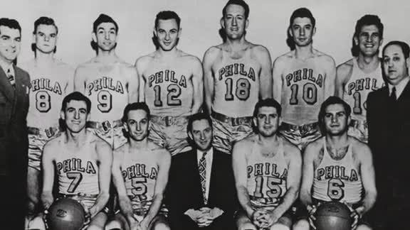 En 1947, los Warriors de Philadelphia fueron los primeros campeones profesionales de la NBA.
