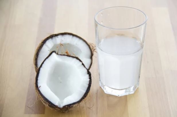 El aceite de coco ofrece muchos beneficios para la salud.