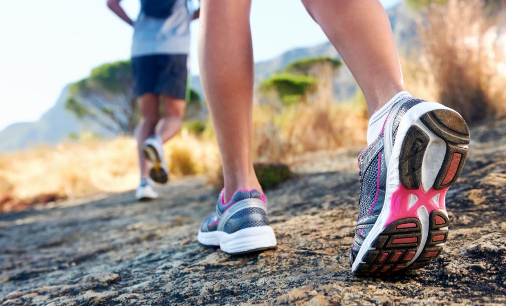 Las zapatillas son uno de los aspectos a tener en cuenta para correr mejor.