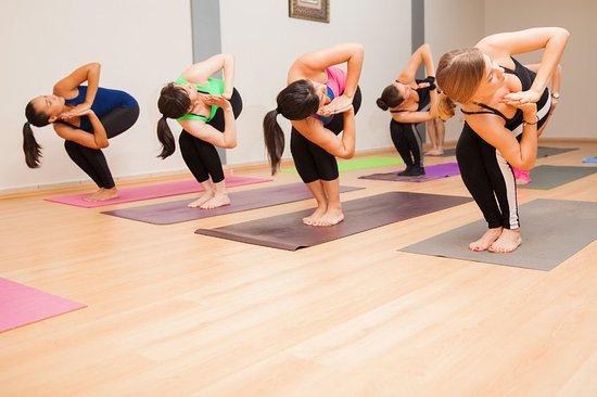 El Hatha Yoga es uno de los estilos más populares que se practican en el occidente.