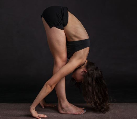 Posturas de yoga para principiantes.