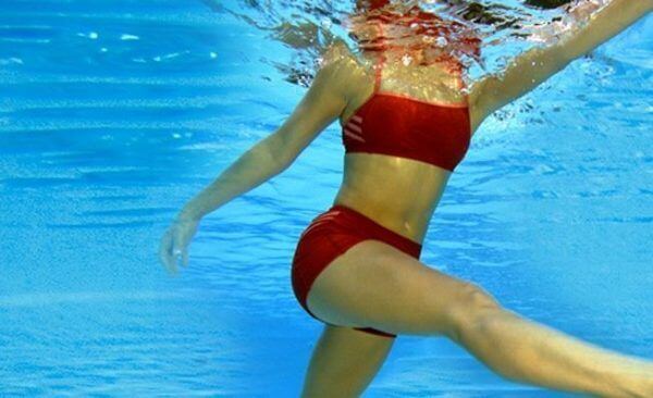 El gimnasio acuático se puede implementar incluso sin elementos.