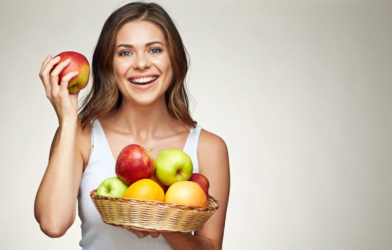 Descubre la dieta de la manzana que te ayudará a bajar grasa abdominal
