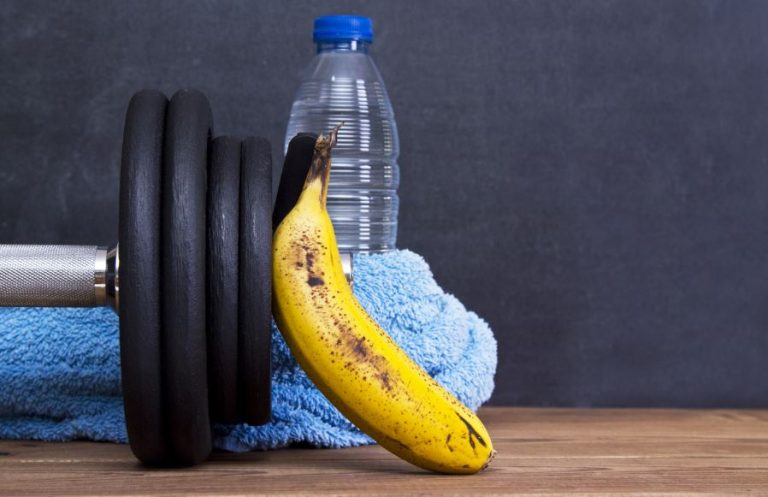 Beneficios del plátano en los deportes de fuerza