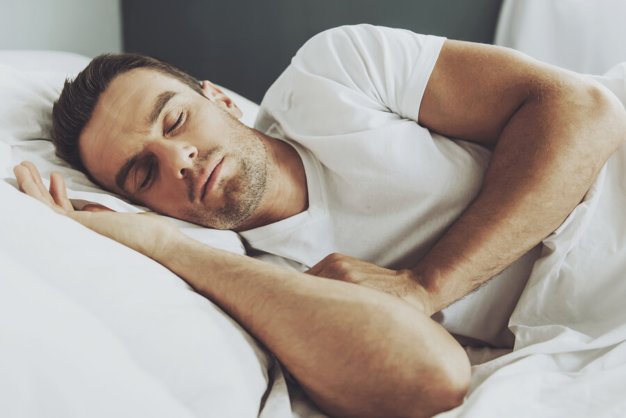Irte a dormir antes beneficia al organismo de diferentes maneras.