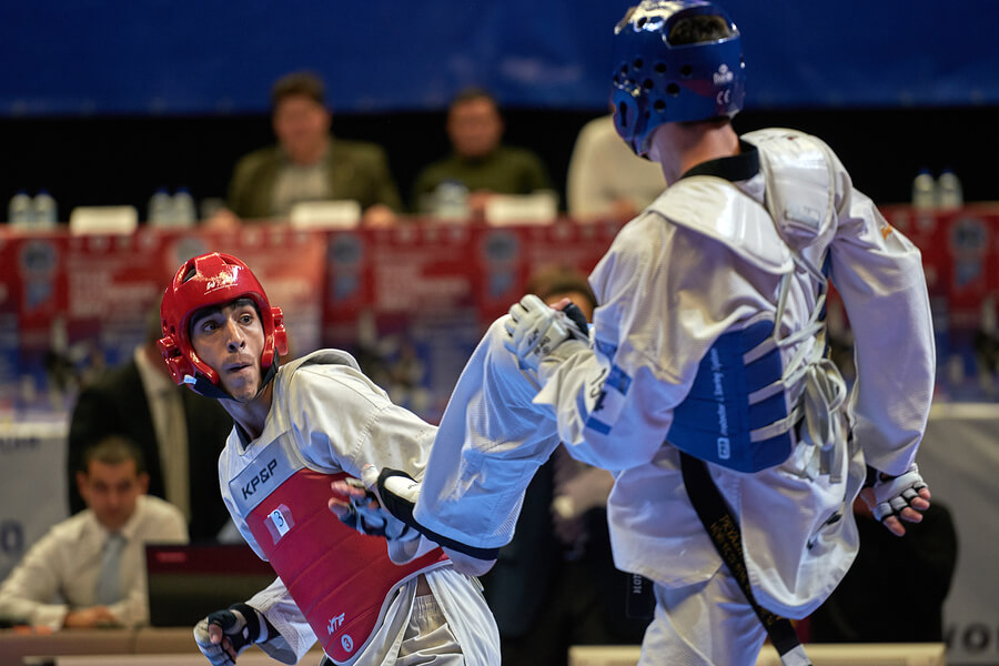 El taekwondo supone muchos beneficios para la salud de quienes lo practican.