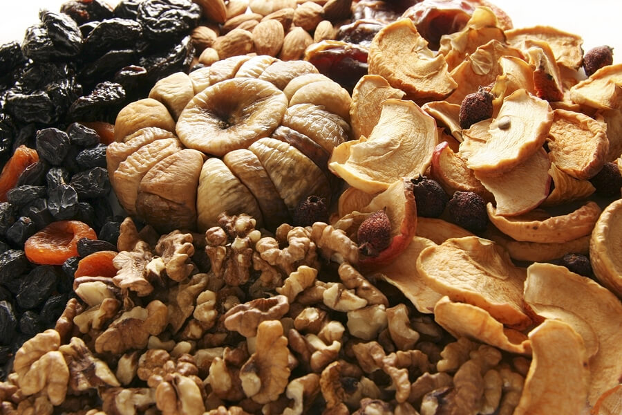 Los frutos secos son antioxidantes y reducen el colesterol, entre otros efectos positivos.
