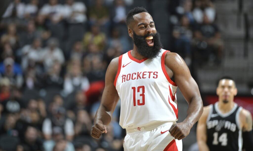 La barba de este jugador de los Rockets se ha vuelto un ícono entre los aficionados de este deporte.