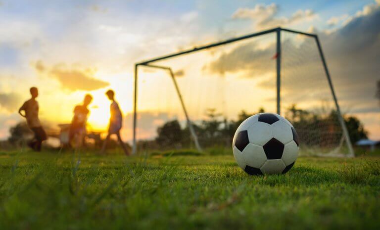 Autorización para jugar al fútbol en terreno libre municipal