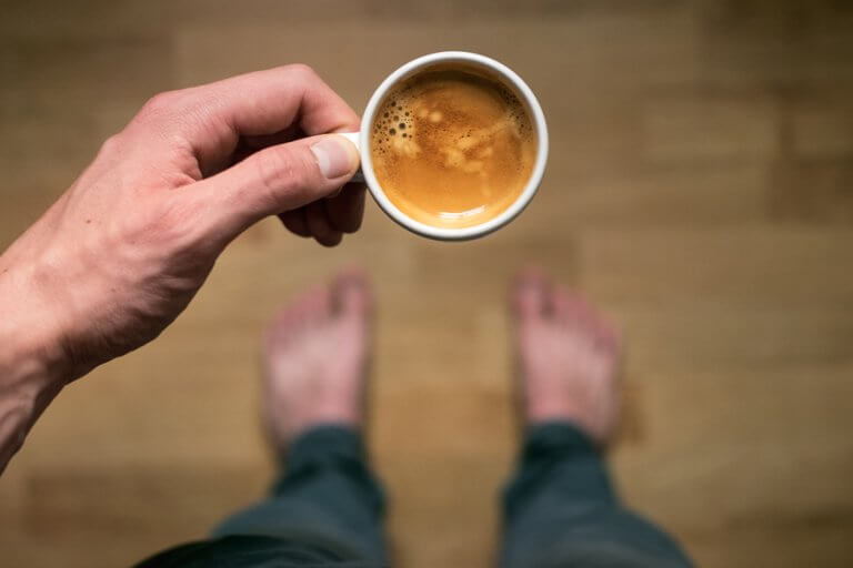 La cafeína reduce el dolor y promueve la recuperación