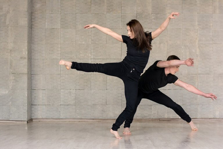 Conecta cuerpo y alma con la danza contemporánea