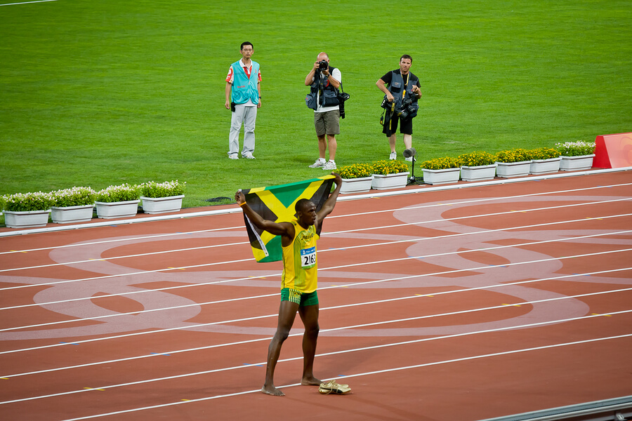 Usain Bolt festeja una de sus hazañas en los Juegos Olímpicos.