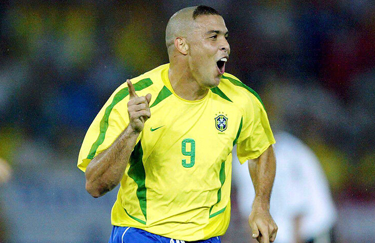 Ronaldo, uno de los tantos futbolistas entre los mejores deportistas de Brasil.
