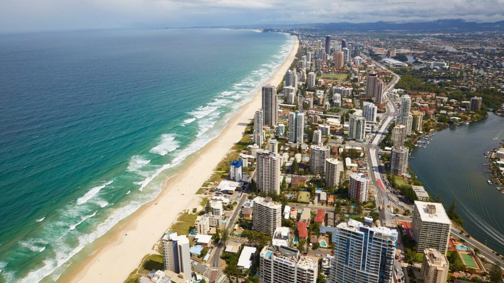La playa Gold Coast de Australia ofrece una vista increíble.