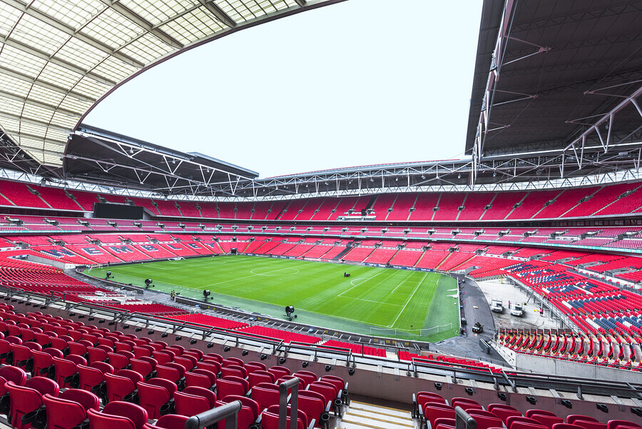 El estadio de Wembley vacío por la suspensión de partidos.