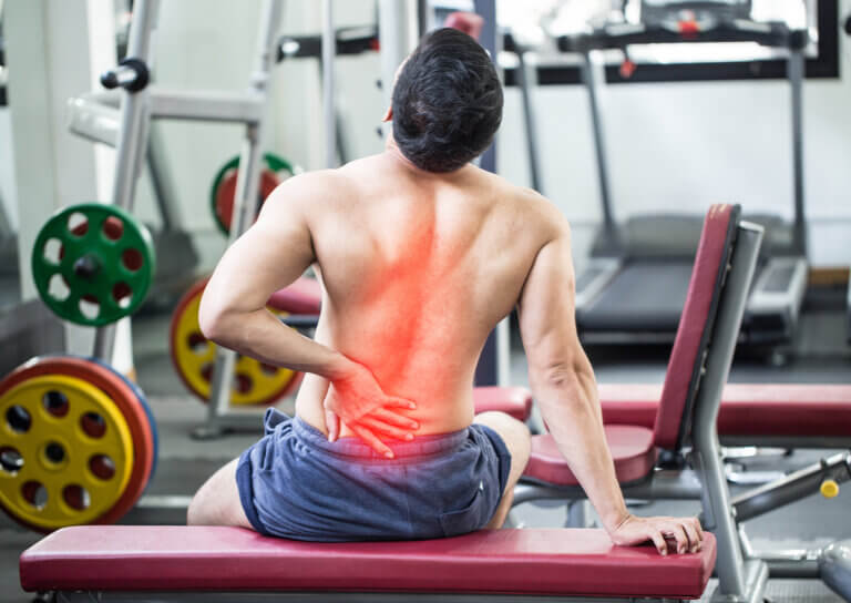 ¿Cómo tratar el dolor lumbar causado por el ejercicio?