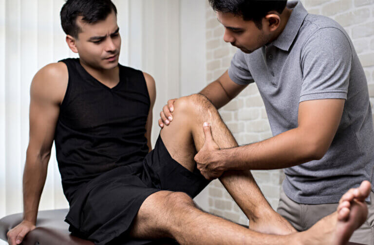 ¿Cómo tratar el esguince de rodilla?
