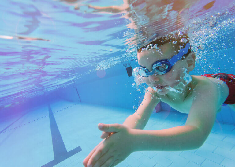 Beneficios de los ejercicios acuáticos en niños