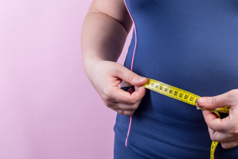 ¿Cómo combatir la grasa abdominal a través de la alimentación?