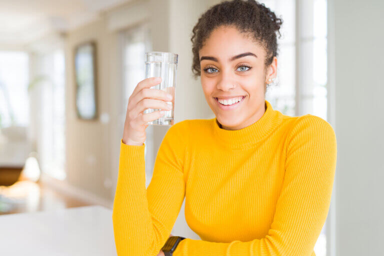 3 beneficios de beber agua mineral