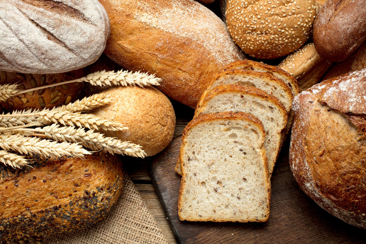 Pan blanco o integral: ¿cuál es mejor para los deportistas?