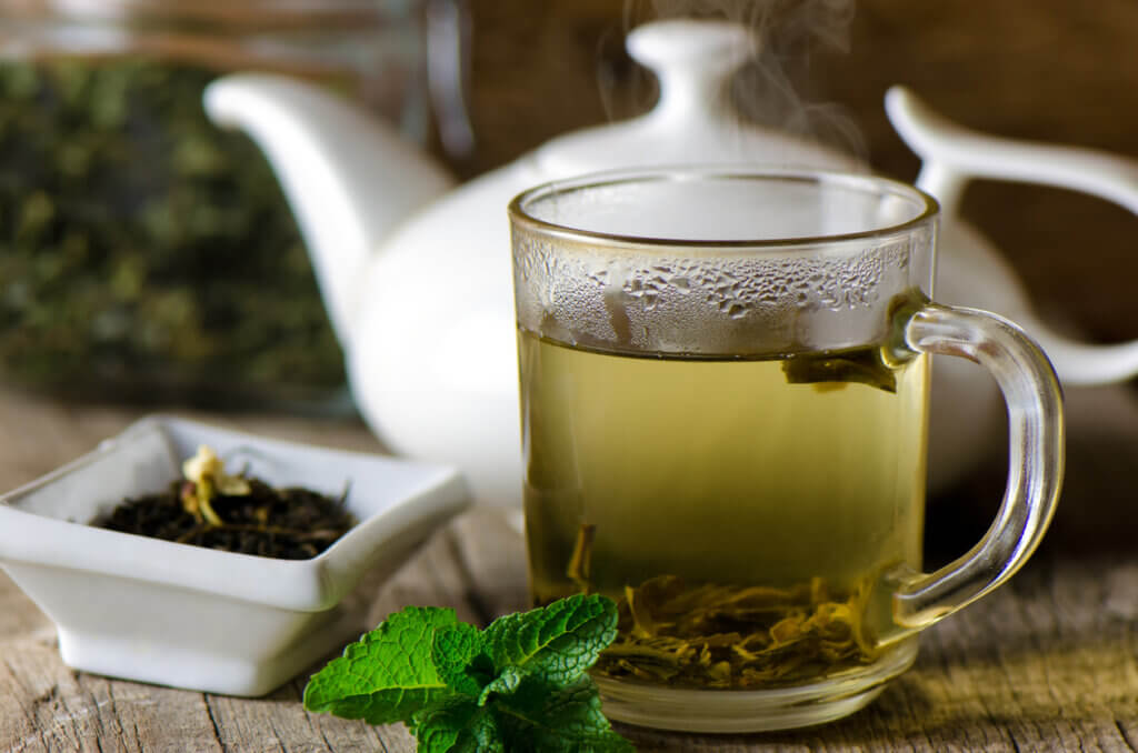 El té verde puede ser beneficioso para perder peso.