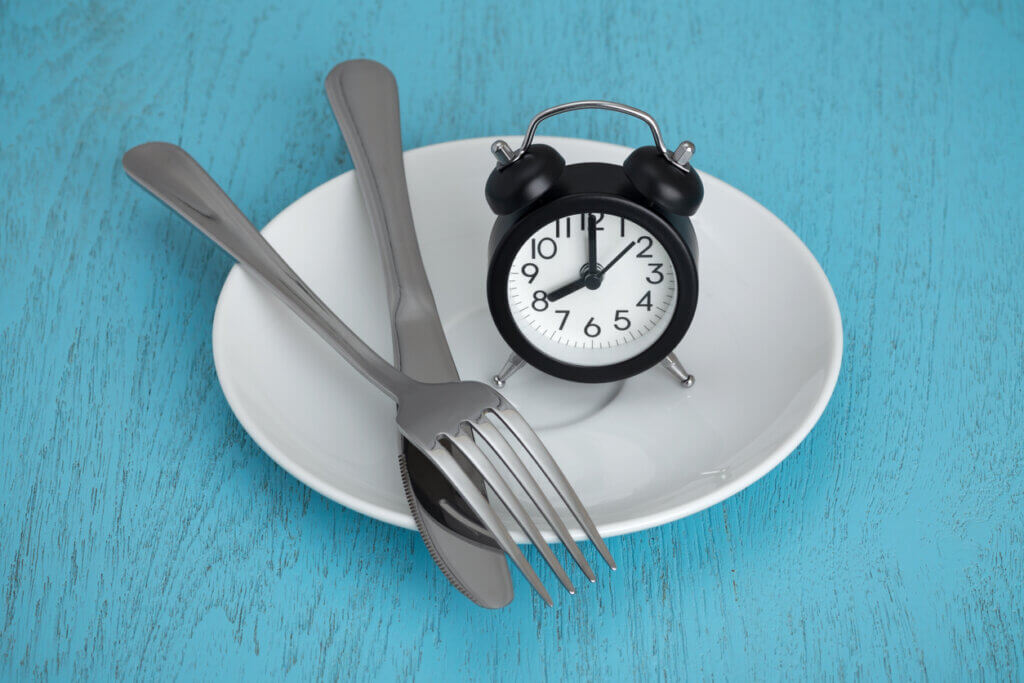 Los horarios de las comidas son claves para evitar comer por ansiedad.