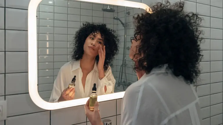 Rutina de belleza básica para cuidar tu piel en casa