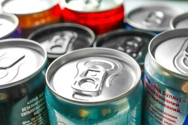 Los 7 riesgos del consumo de bebidas energéticas