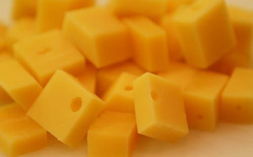 Queso cheddar