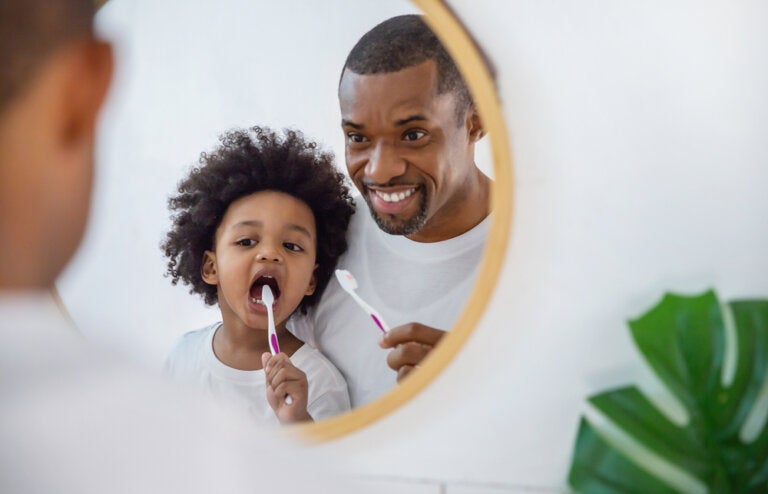 Mantener una buena salud dental en los pequeños de la familia