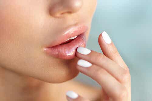 ¿Cómo mantener nuestros labios sanos?
