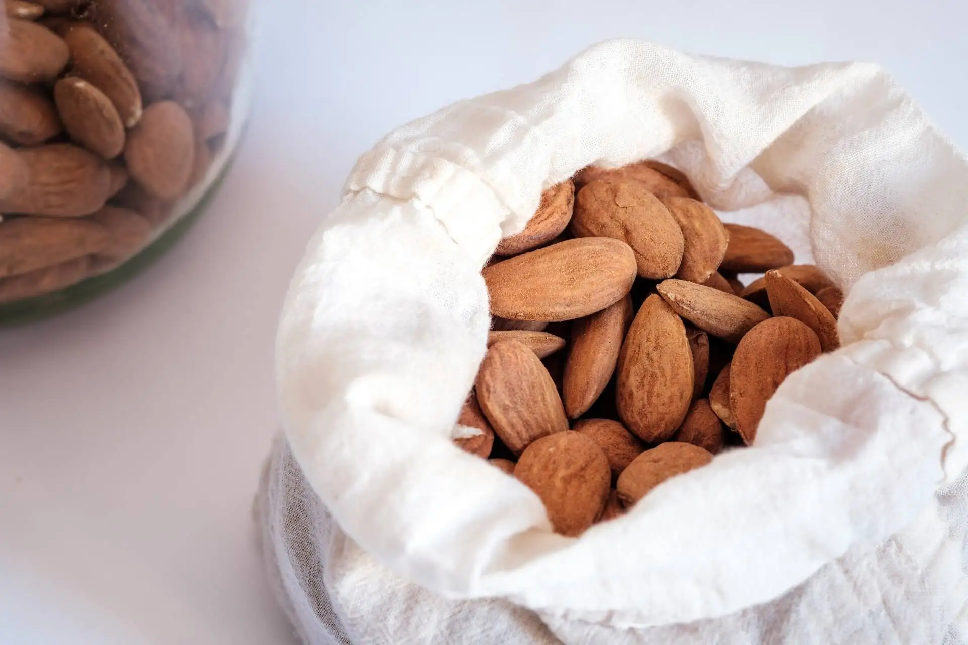 Frutos secos para granola.