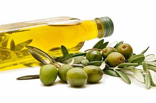 Beneficios de incluir aceite de oliva en la dieta