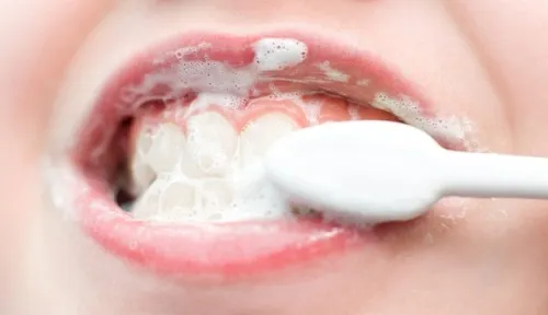 Lavar los dientes