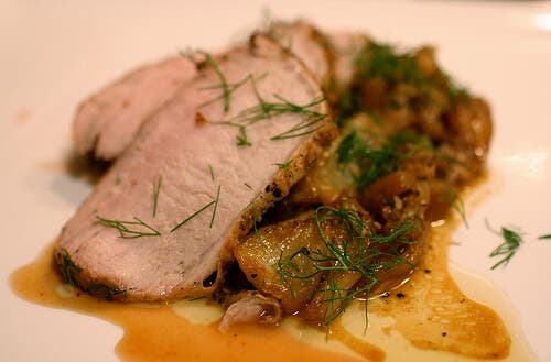 Carne con hinojo
