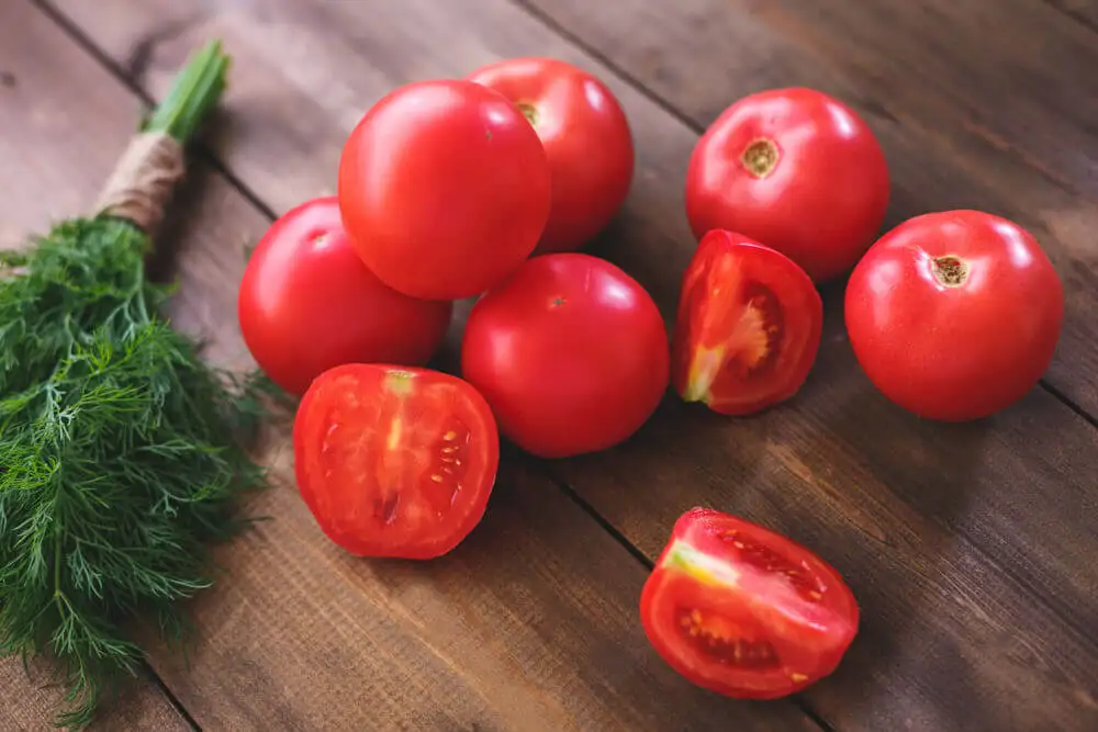Tomates para combatir la presión arterial alta