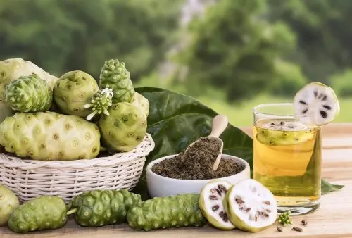 zumo-fruta-noni