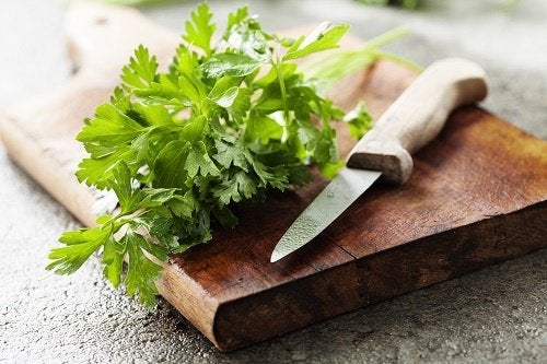 El perejil, beneficios y propiedades nutricionales