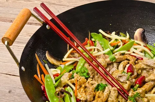Wok para hacer arroz.