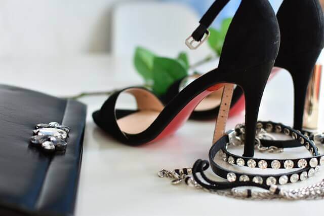 No es recomendable usar zapatos de tacón durante mucho tiempo.