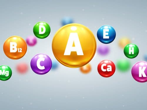 Grupo de distintas vitaminas.