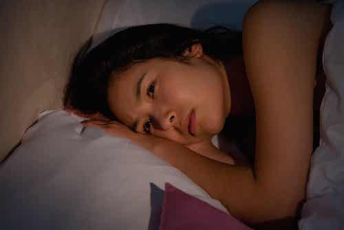 ¿Cómo conciliar el sueño de manera natural?