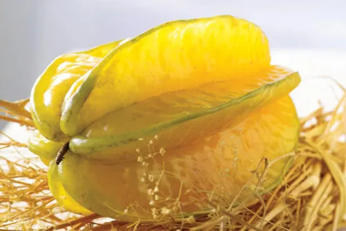 El tamarindo chino, la fruta estrella.