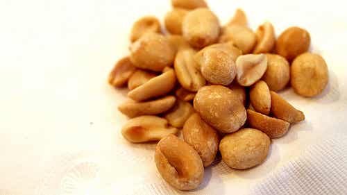 el-cacahuete-es-una-buena-fuente-de-proteinas-vegetales