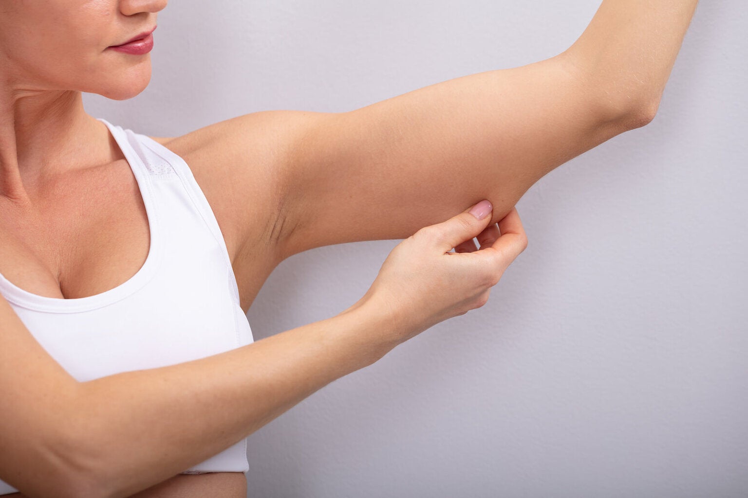Cómo corregir flacidez brazos - Mejor con Salud