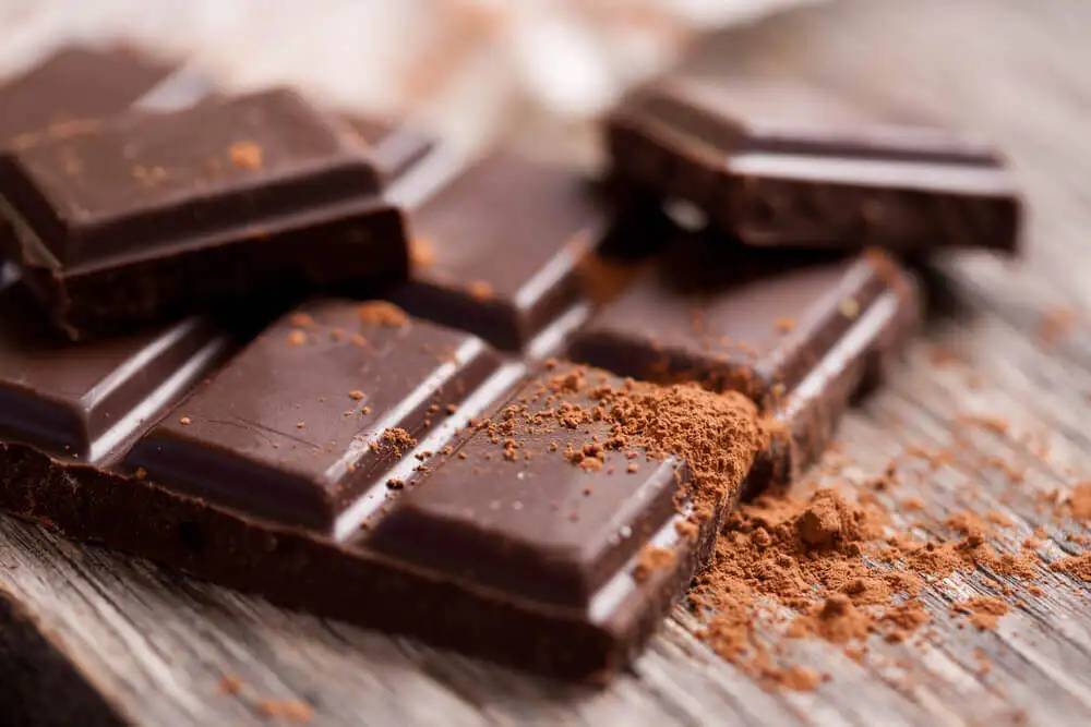 Chocolate negro.