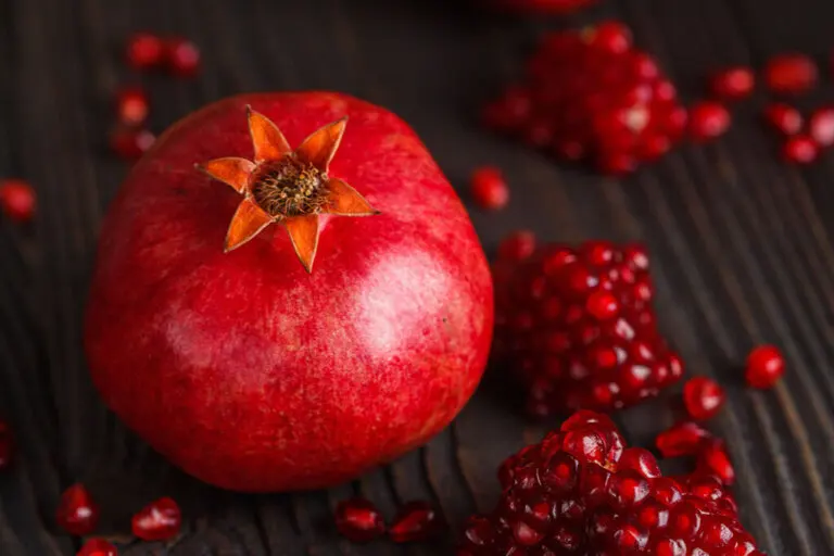 La granada, una fruta que limpia las arterias de manera natural