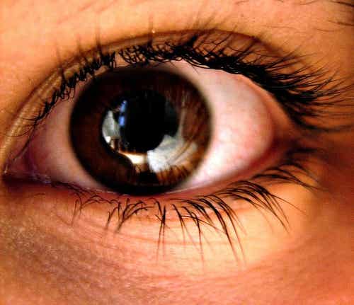 weniger bekannte körperliche Auswirkungen von Angstzuständen - geweitete Pupillen